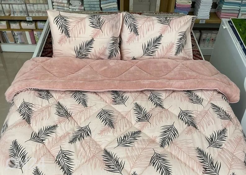 Päiväpeitto + 2 tyynynpäällistä kuvasuurennos