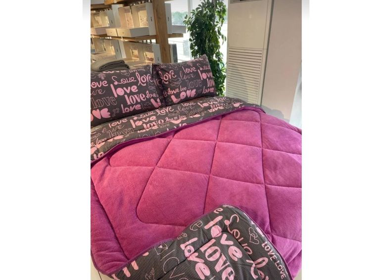 Päiväpeitto + 2 tyynynpäällistä kuvasuurennos