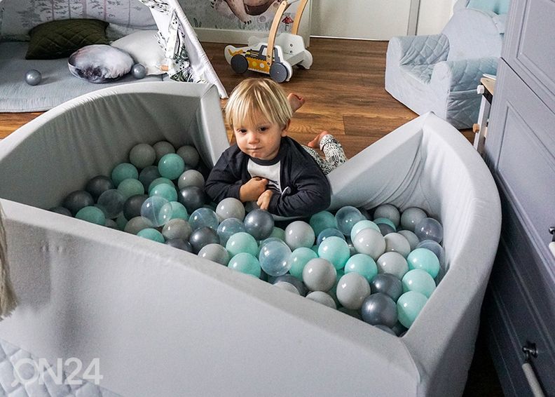 Pallomeri 90x90x40 + 200 palloa kuvasuurennos