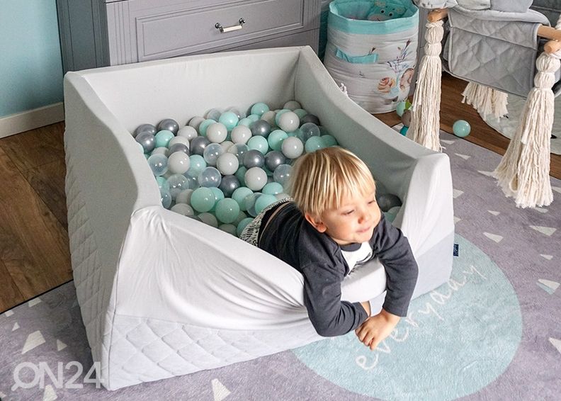 Pallomeri 90x90x40 + 200 palloa kuvasuurennos