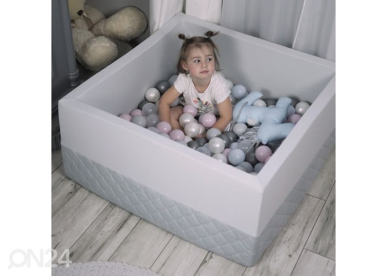 Pallomeri 90x90x40 + 200 palloa kuvasuurennos