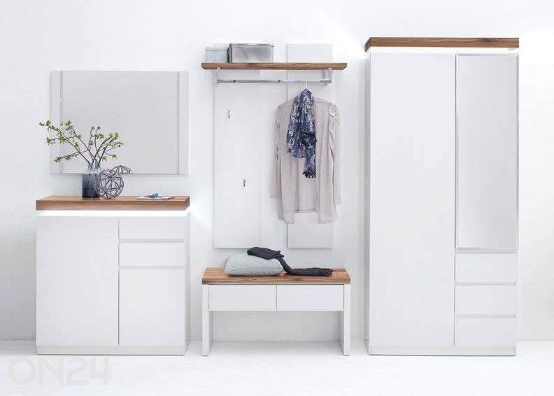 Peili Romina kuvasuurennos