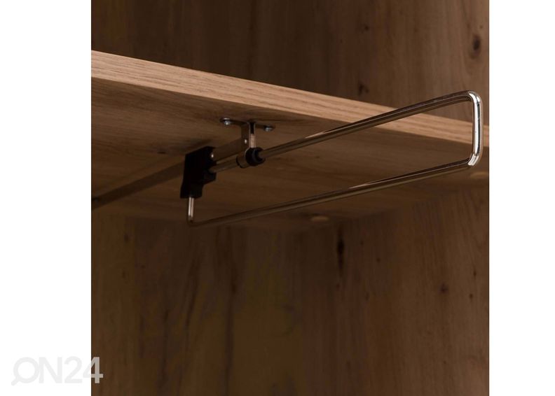 Peiliovinen vaatekaappi kuvasuurennos