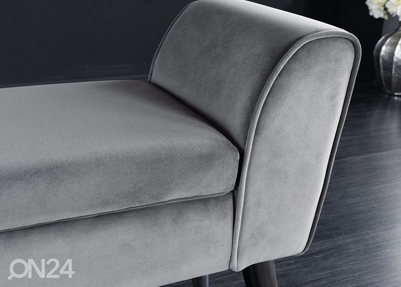 Penkki Scarlett kuvasuurennos