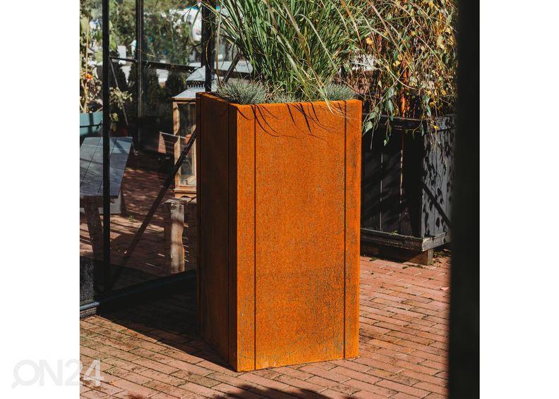Petteri Wiimaa Corten istutusruukku terästä Manhattan kuvasuurennos