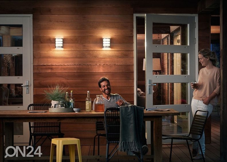 Philips Python seinävalaisin liiketunnistimella 6 W 600lm 2700K kuvasuurennos