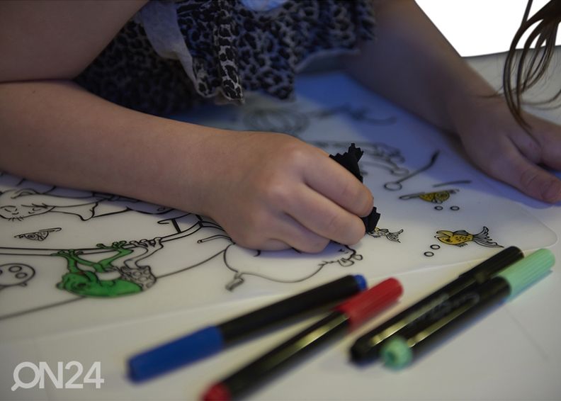 Piirustusmatto Scrunch + 5 tussia kuvasuurennos