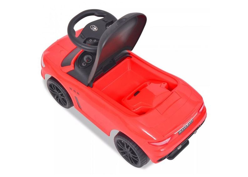 Potkuauto Maserati punainen kuvasuurennos