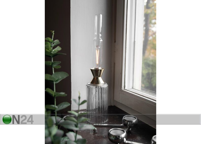 Pöytävalaisin Ester kuvasuurennos