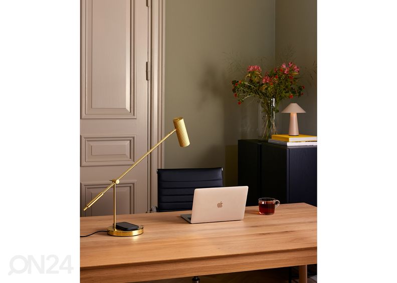 Pöytävalaisin Hubble Read, kullanvärinen kuvasuurennos