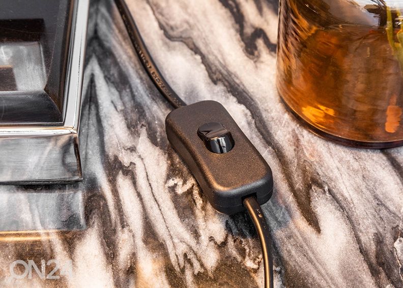 Pöytävalaisin Leonor kuvasuurennos