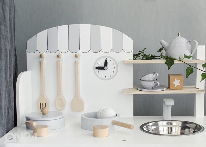 Puinen leikkikeittiö kuvasuurennos