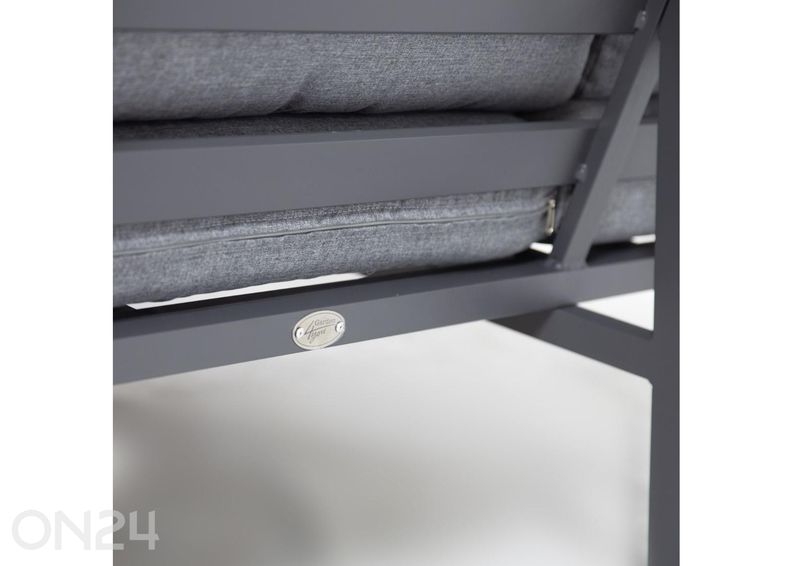 Puutarhakalusteet Adrian kuvasuurennos