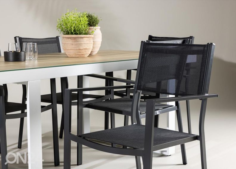 Puutarhakalusteet Merlo kuvasuurennos