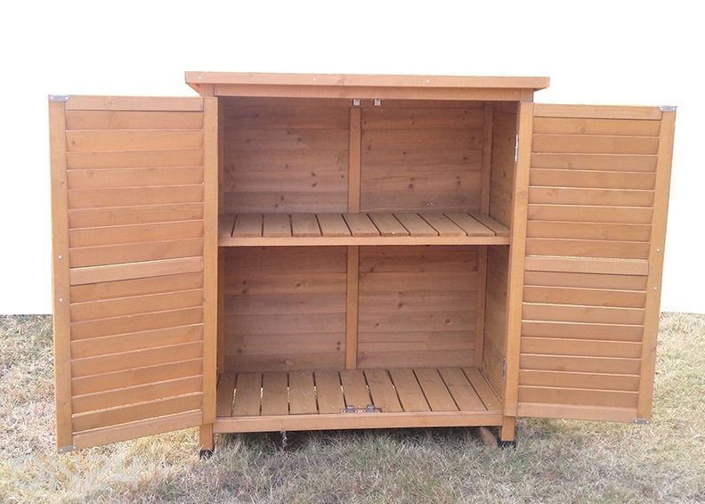 Puutarhavälinekaappi kuvasuurennos