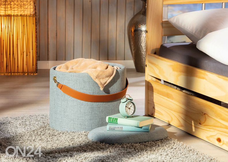 Rahi Dilia, harmaa kuvasuurennos