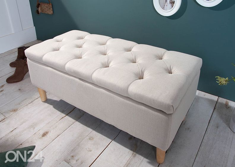 Rahi säilytystilalla Castle kuvasuurennos