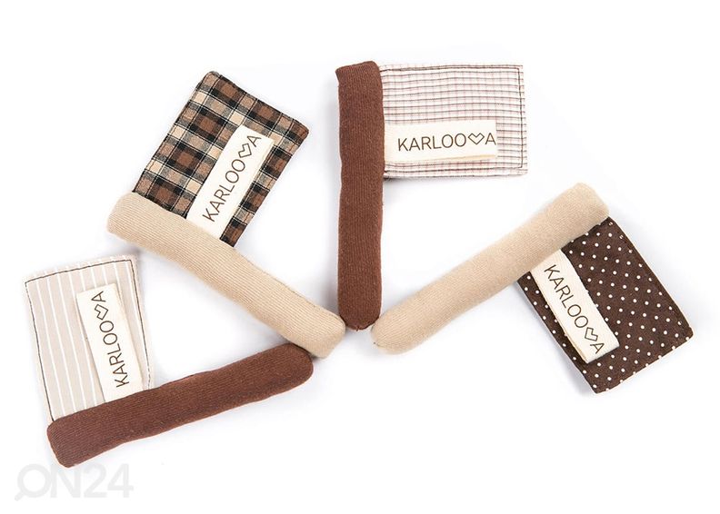 Rapiseva lippu KARLOOVA kuvasuurennos