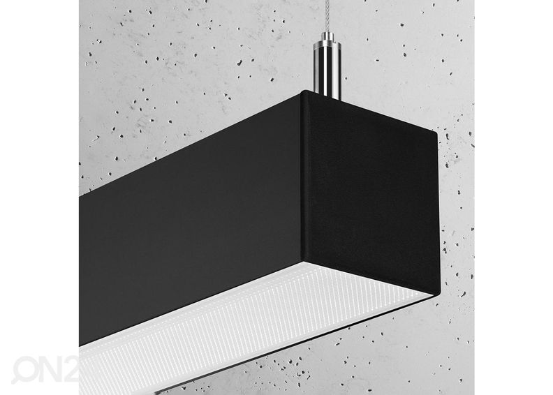 Riippuvalaisin Pinne 118, musta kuvasuurennos