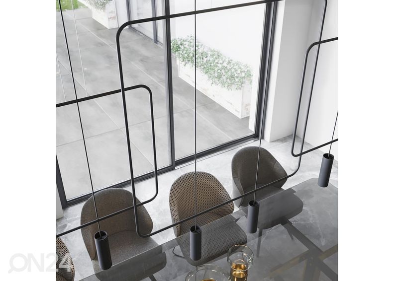 Riippuvalaisin Rana 2, musta kuvasuurennos