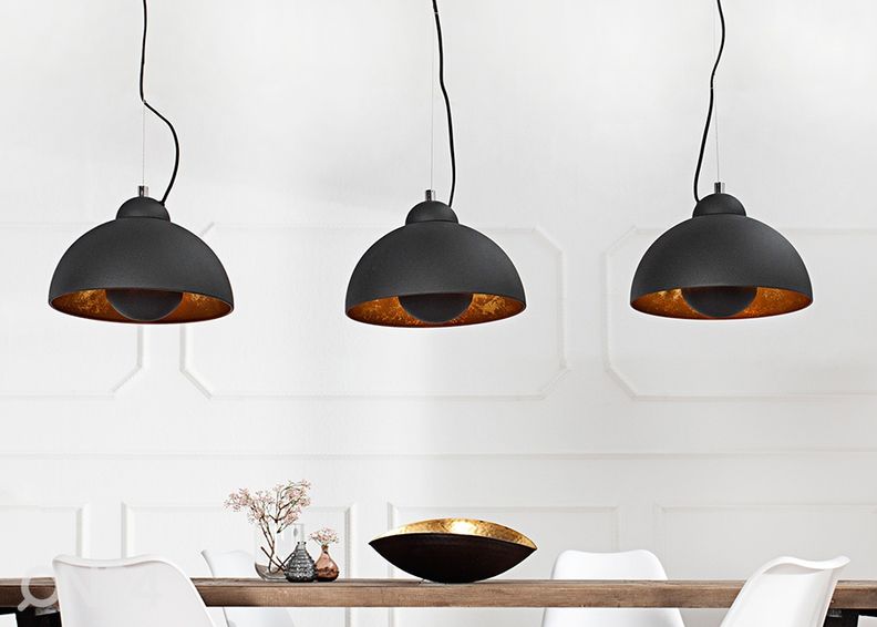 Riippuvalaisin Studio kuvasuurennos