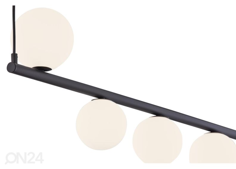 Riippuvalaisin Taida 6 kuvasuurennos