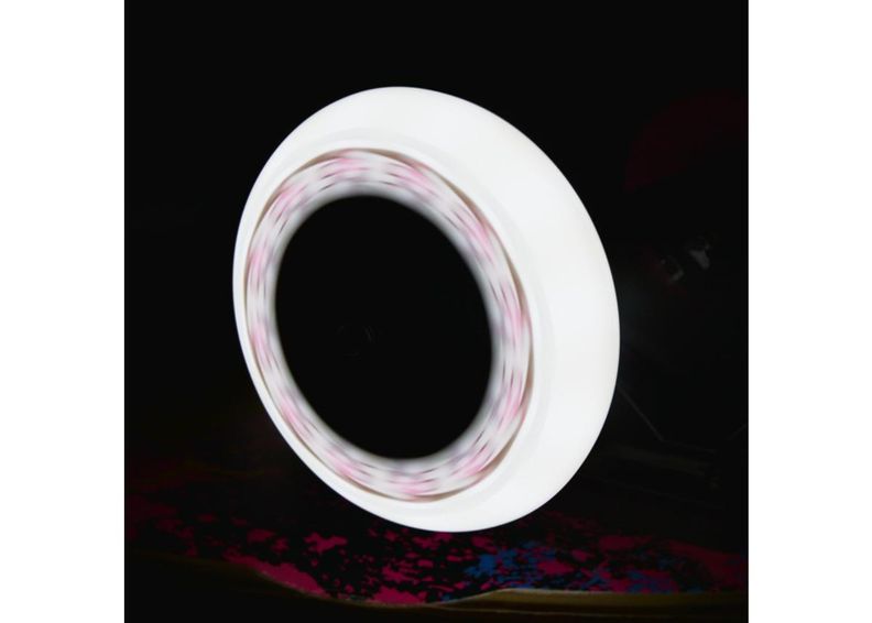 Rullaluistimen renkaat FLASHING 84x24 85A Tempish kuvasuurennos