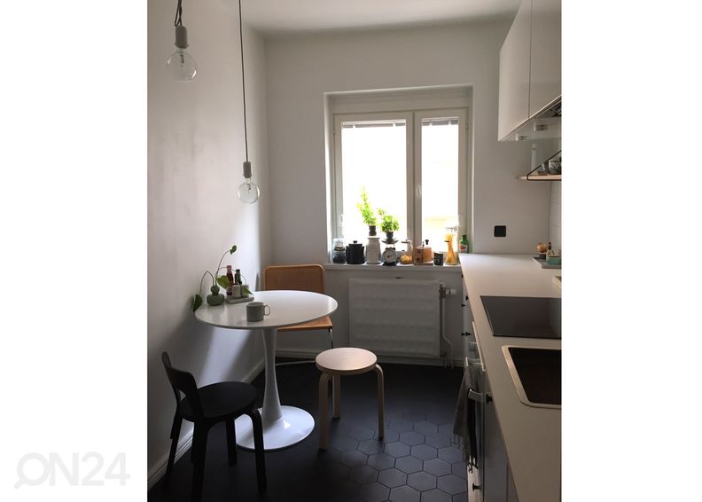 Ruokapöytä Kant Ø 80 cm kuvasuurennos