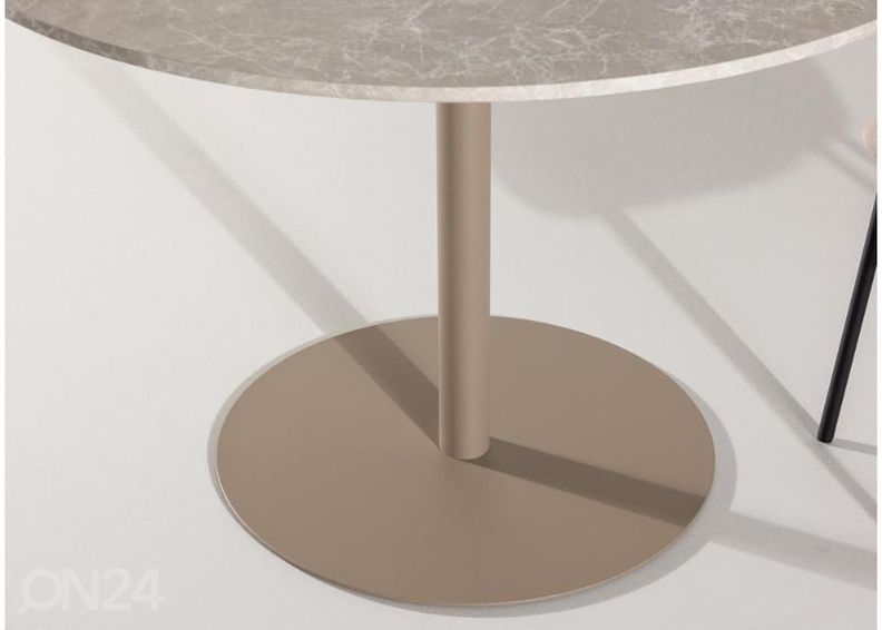 Ruokapöytä Lycke kuvasuurennos