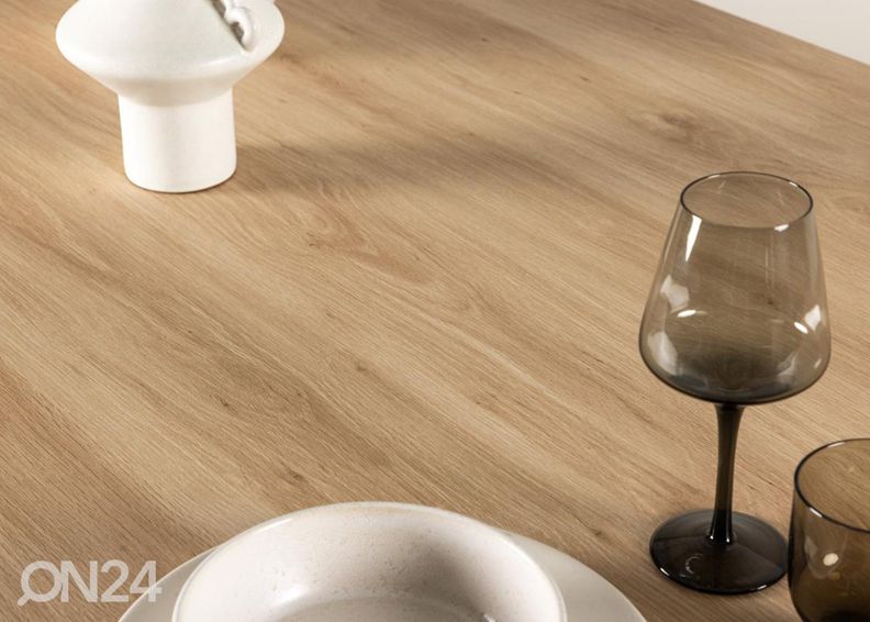 Ruokapöytä Olivia kuvasuurennos