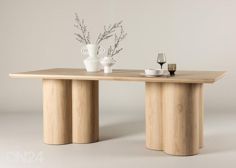 Ruokapöytä Olivia kuvasuurennos