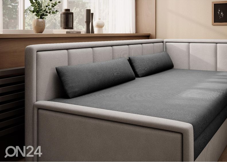 Sänky vuodevaatelaatikolla Kiel kuvasuurennos