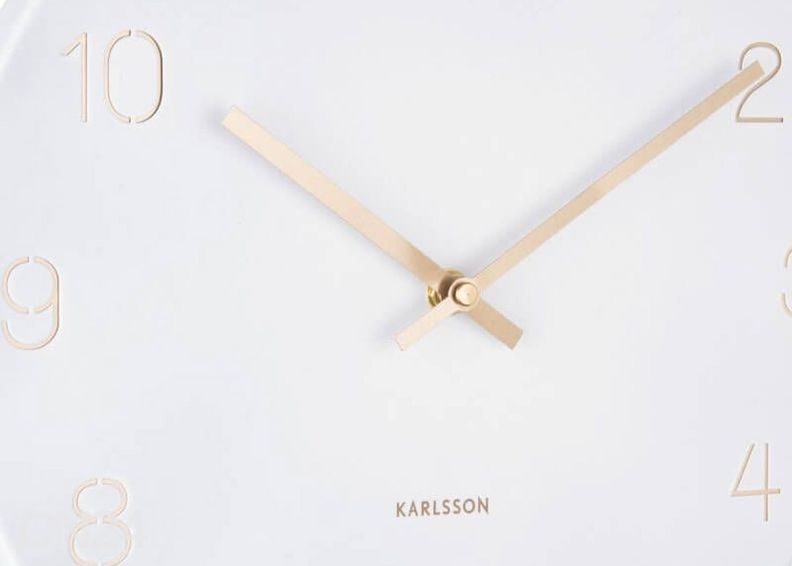 Seinäkello Karlsson Charm Engraved Ø30 cm, valkoinen/ kulta kuvasuurennos