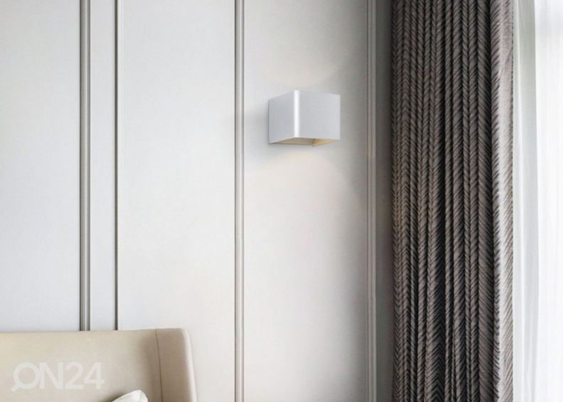 Seinävalaisin Anna kuvasuurennos