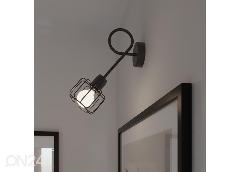 Seinävalaisin Beluci 1S, musta kuvasuurennos