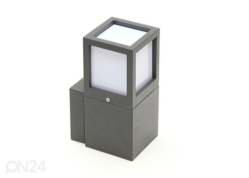 Seinävalaisin Facado A kuvasuurennos