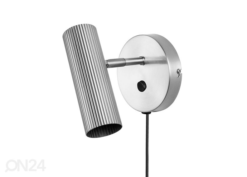 Seinävalaisin Hubble, teräs kuvasuurennos