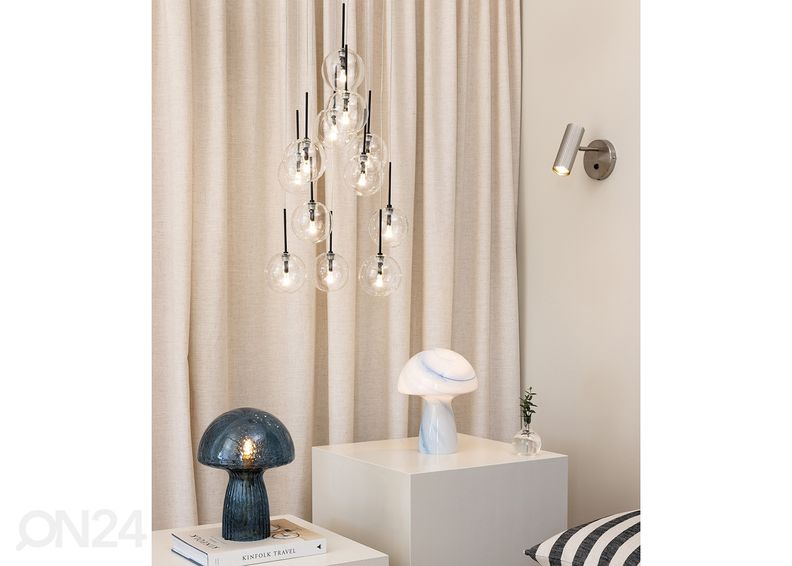 Seinävalaisin Hubble, teräs kuvasuurennos