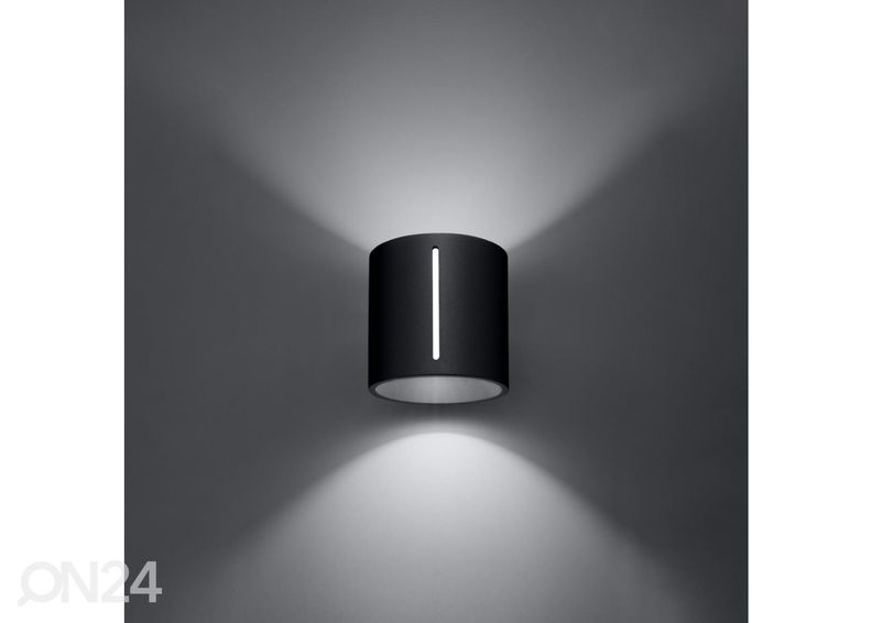 Seinävalaisin Inez, musta kuvasuurennos