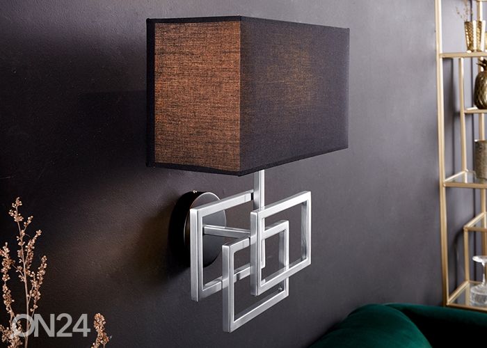 Seinävalaisin Leonor kuvasuurennos