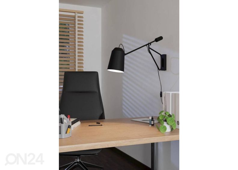 Seinävalaisin Loreto 1 kuvasuurennos