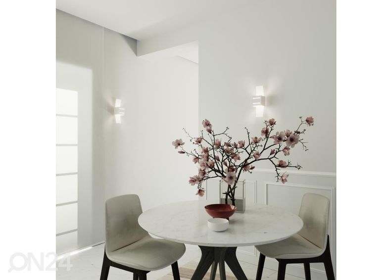 Seinävalaisin Loreto, valkoinen kuvasuurennos