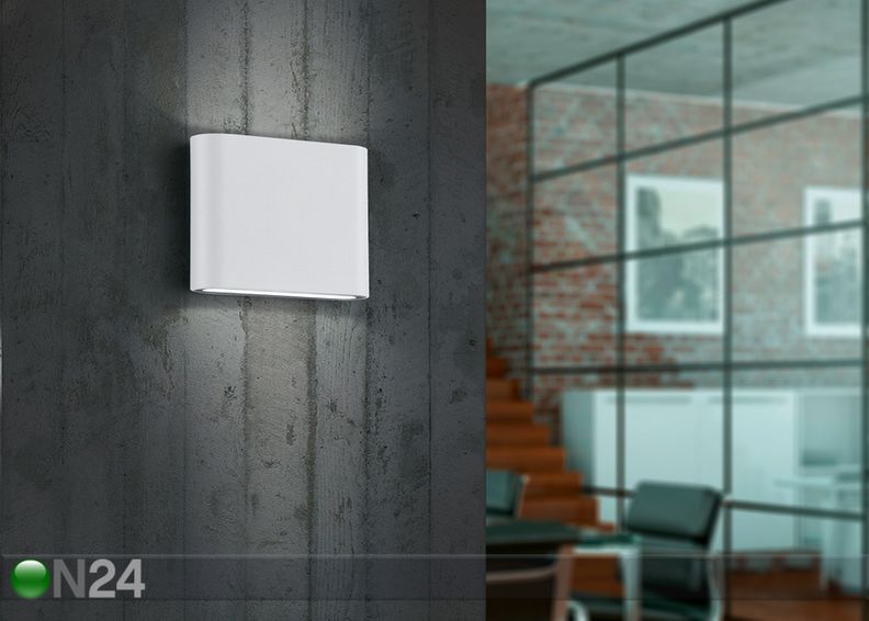 Seinävalaisin Thames II kuvasuurennos