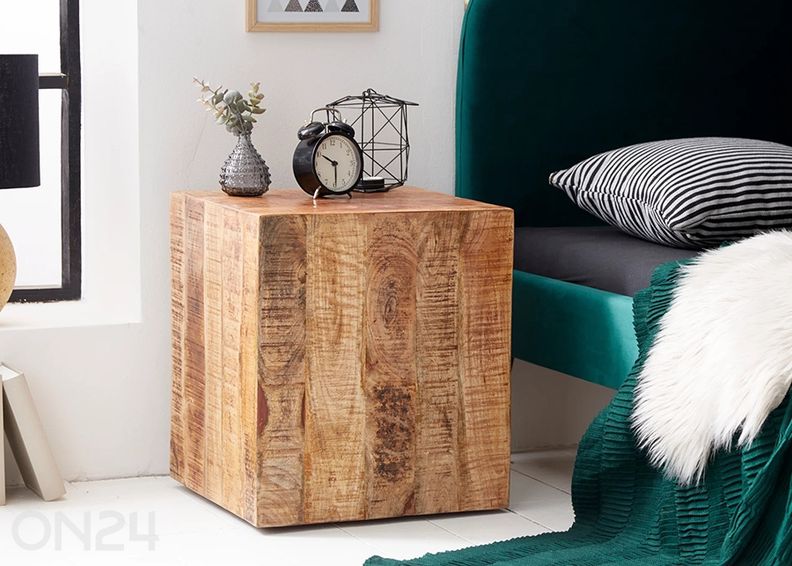 Sivupöytä Factory kuvasuurennos