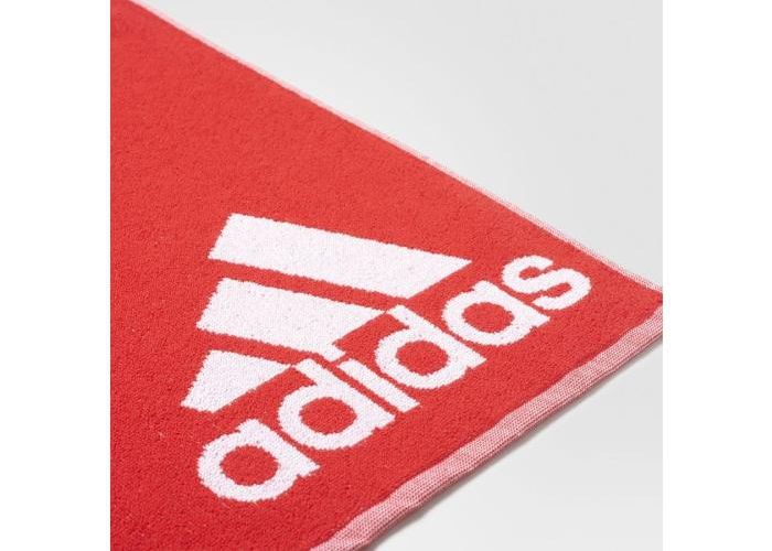 Treenipyyhe Adidas kuvasuurennos