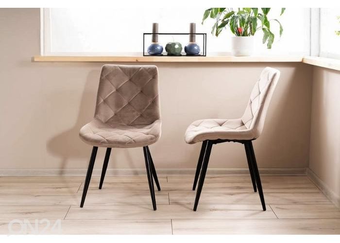 Tuoli Lauren kuvasuurennos