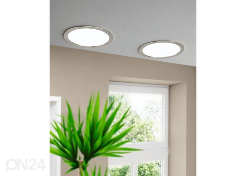 Uppovalaisin Fueva 5 kuvasuurennos