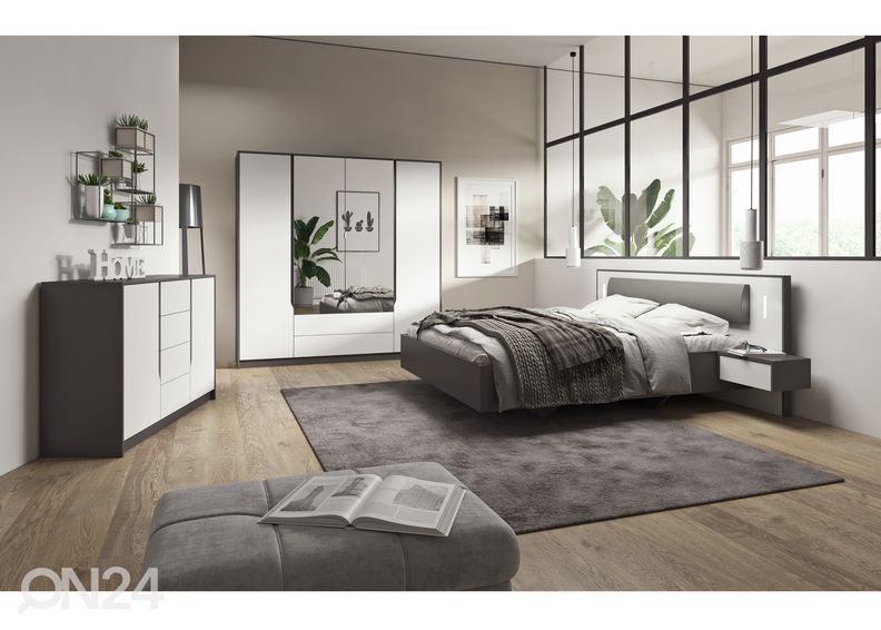 Vaatekaappi kuvasuurennos