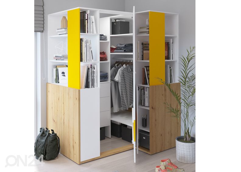 Vaatekaappi kuvasuurennos