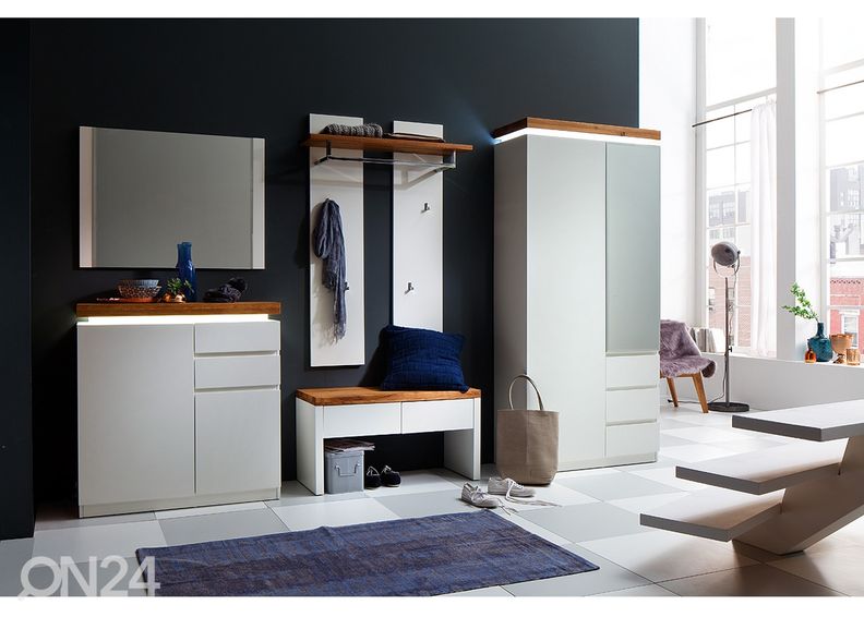 Vaatekaappi Romina kuvasuurennos